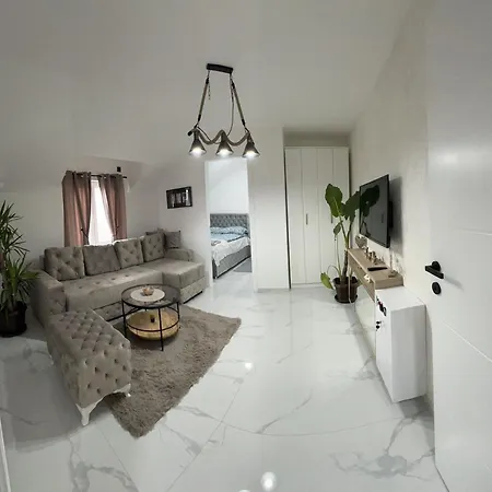 Star 1 Apartment Belgrade